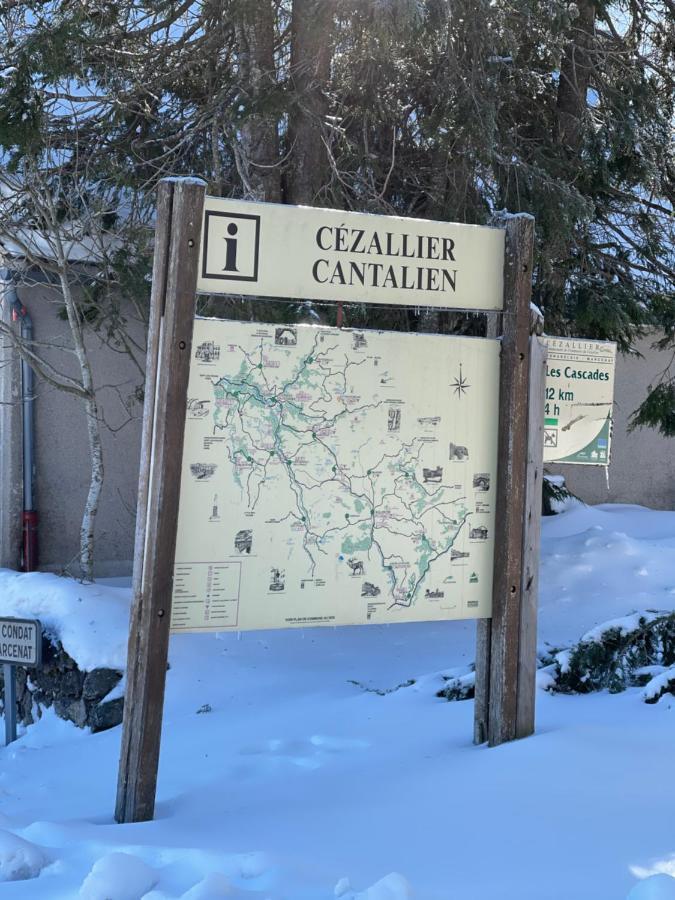 Auberge du Cezallier Montgreleix Exterior foto